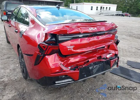 2025 Kia K5 Gt-Line из США, поврежденный, VIN KNAG64J71S5298738